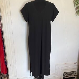 Free Assembly Black V-Neck Dress Size M